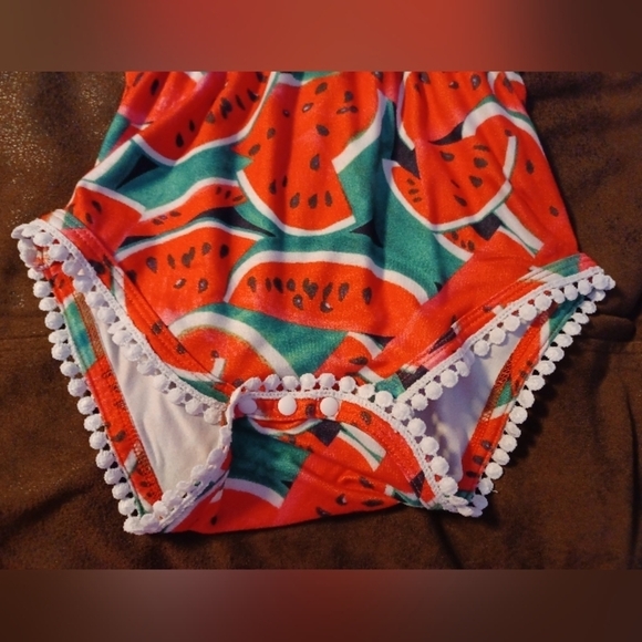 SHEIN WATERMELON MATERIAL WITH HAIR BOW, 92, 18-24 months. - Picture 4 of 7